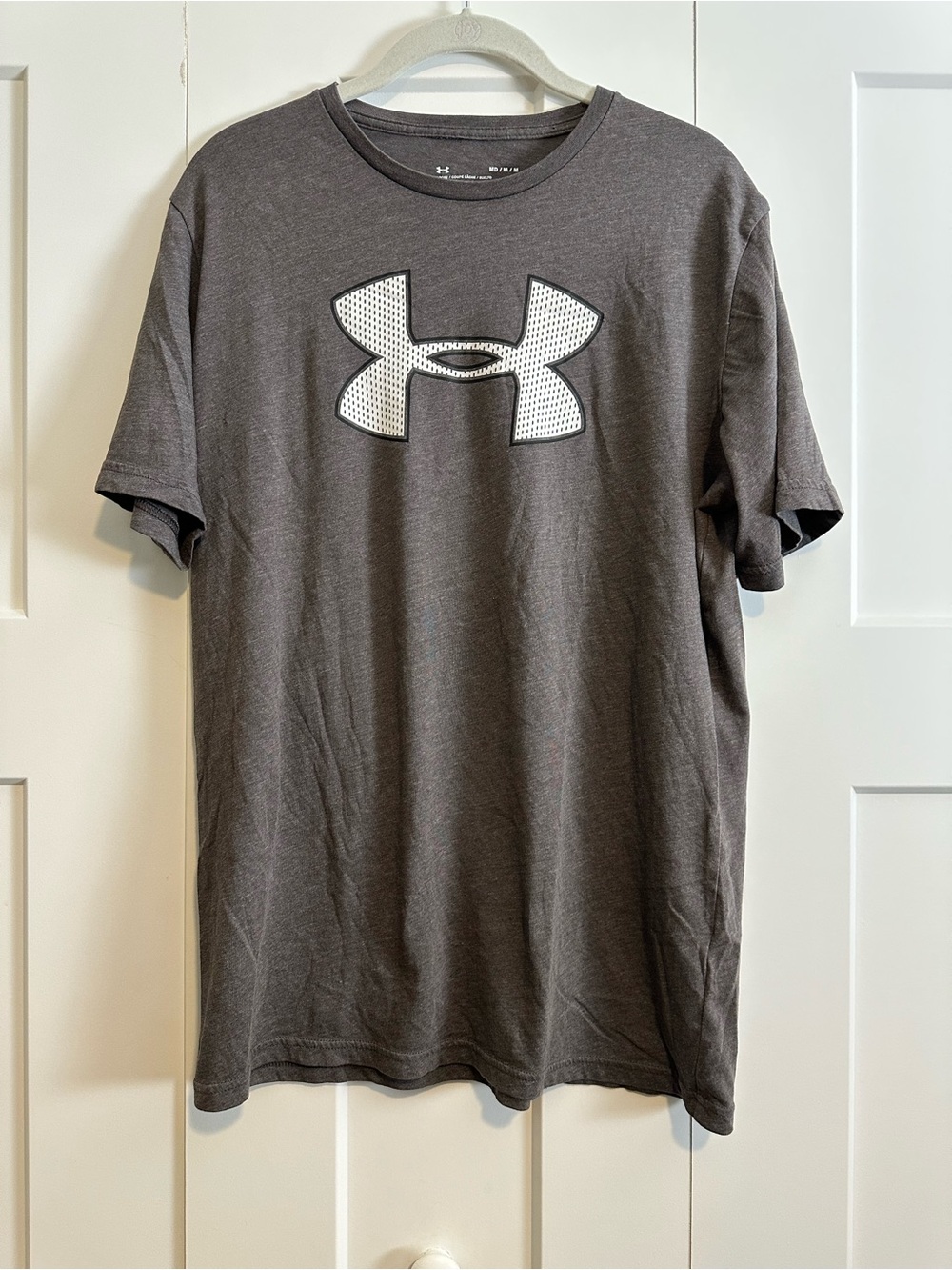 Under Armour Men’s Charcoal Gray Logo Short-Sleeve Tee